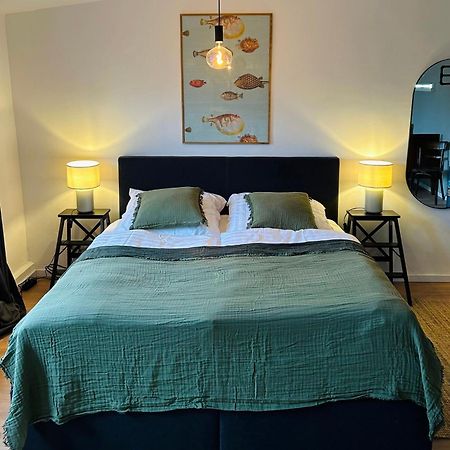 Feelslikehome - Urbane Altbauwohnung Mit Dachterasse& Parkplatz โบคุห์ม ภายนอก รูปภาพ