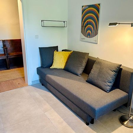 Feelslikehome - Urbane Altbauwohnung Mit Dachterasse& Parkplatz โบคุห์ม ภายนอก รูปภาพ