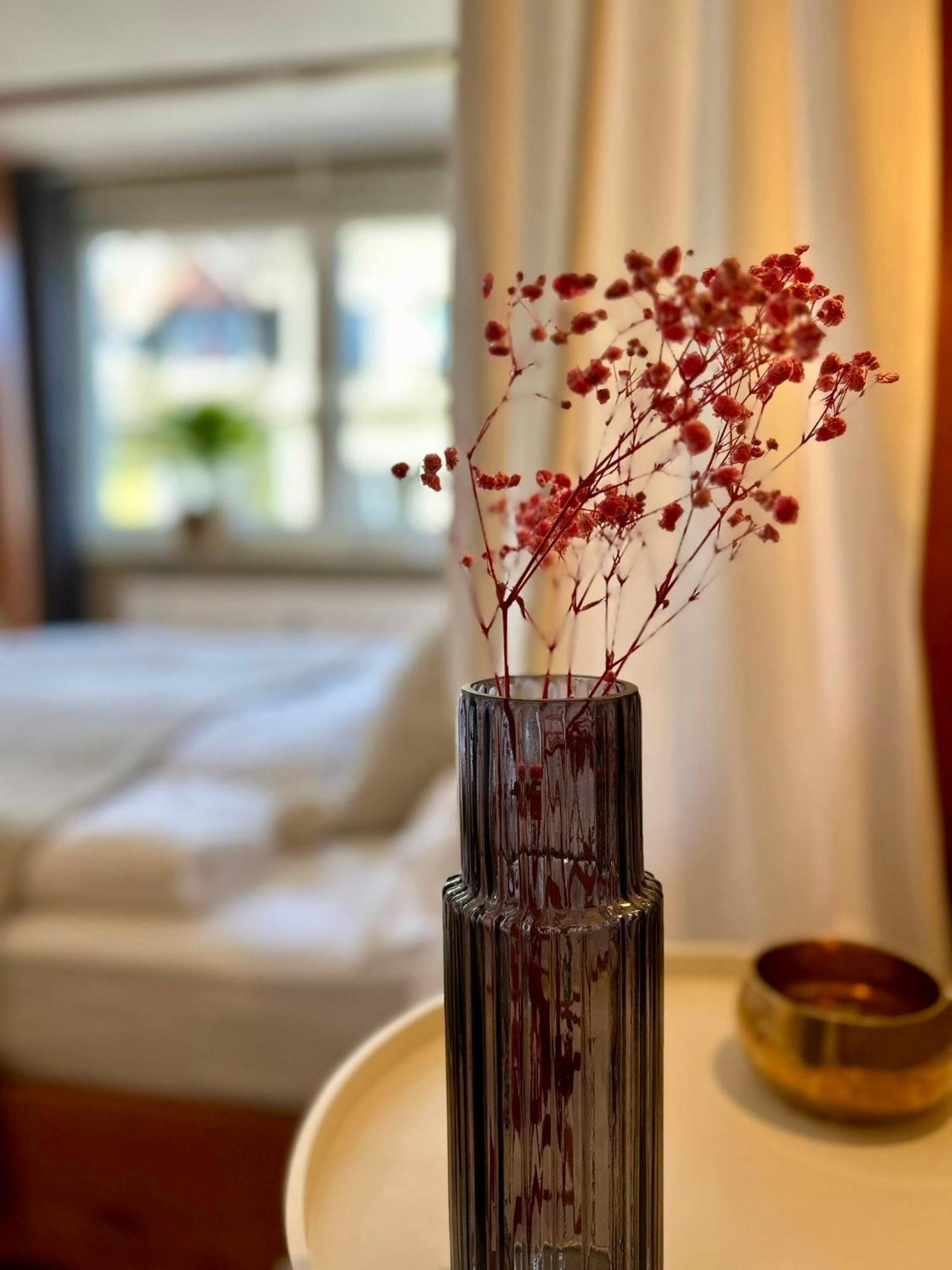Feelslikehome - Urbane Altbauwohnung Mit Dachterasse& Parkplatz โบคุห์ม ภายนอก รูปภาพ
