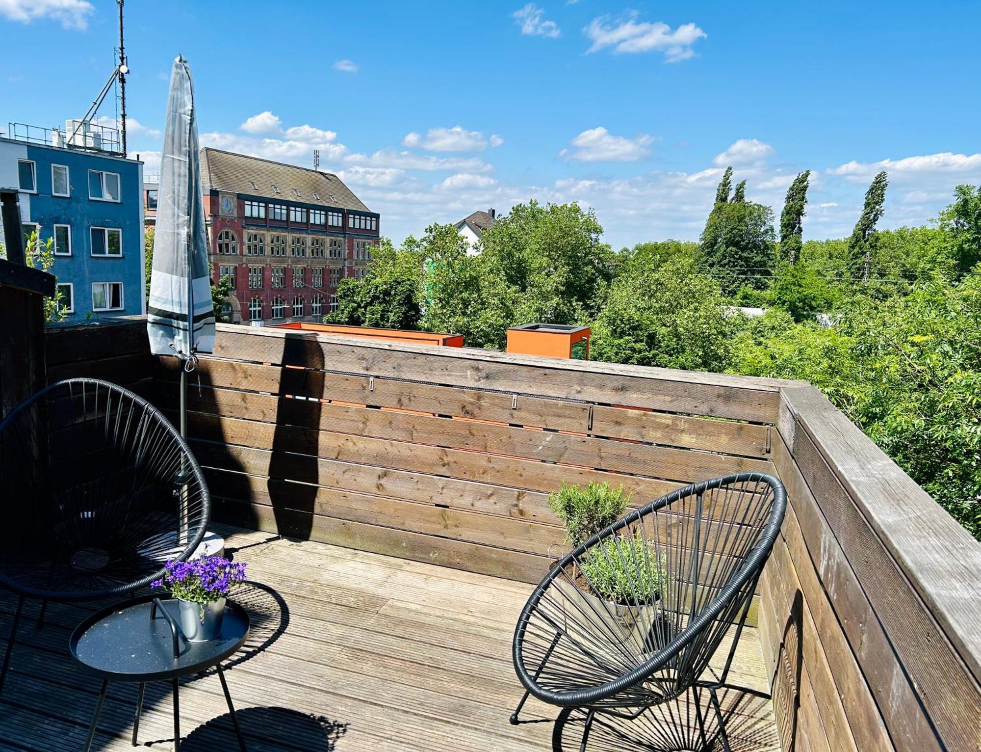 Feelslikehome - Urbane Altbauwohnung Mit Dachterasse& Parkplatz โบคุห์ม ภายนอก รูปภาพ